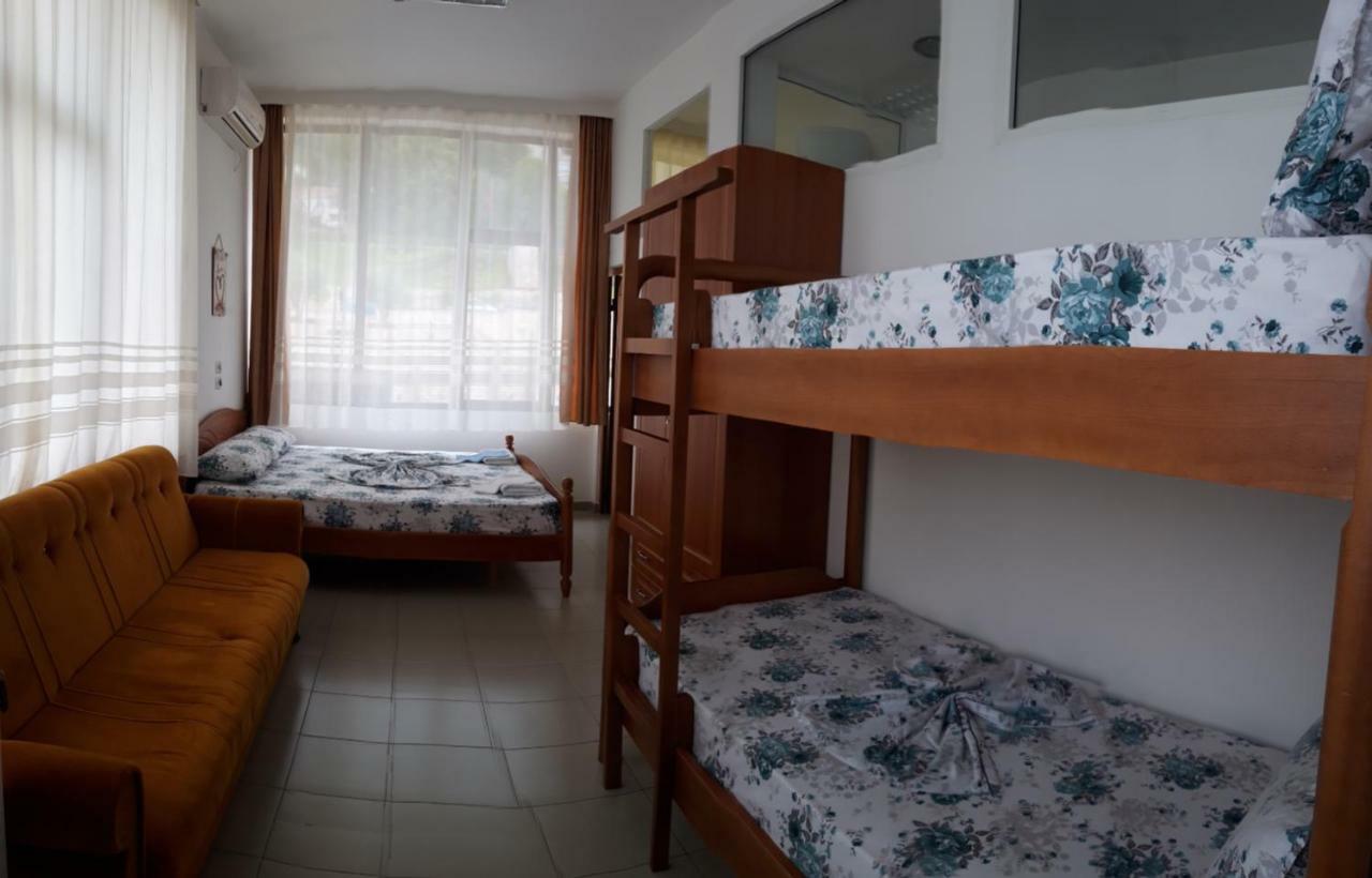Kruja Hostel Szoba fotó